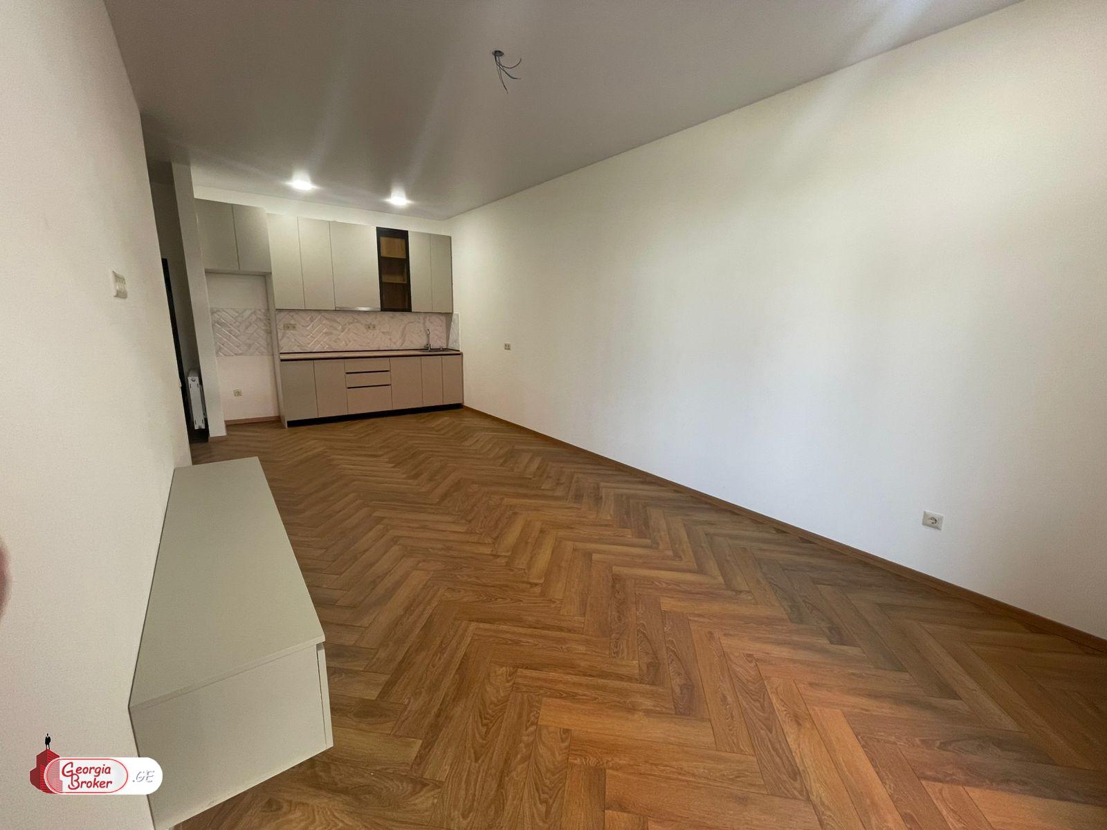 nearly repaired 2-room apartment for sale